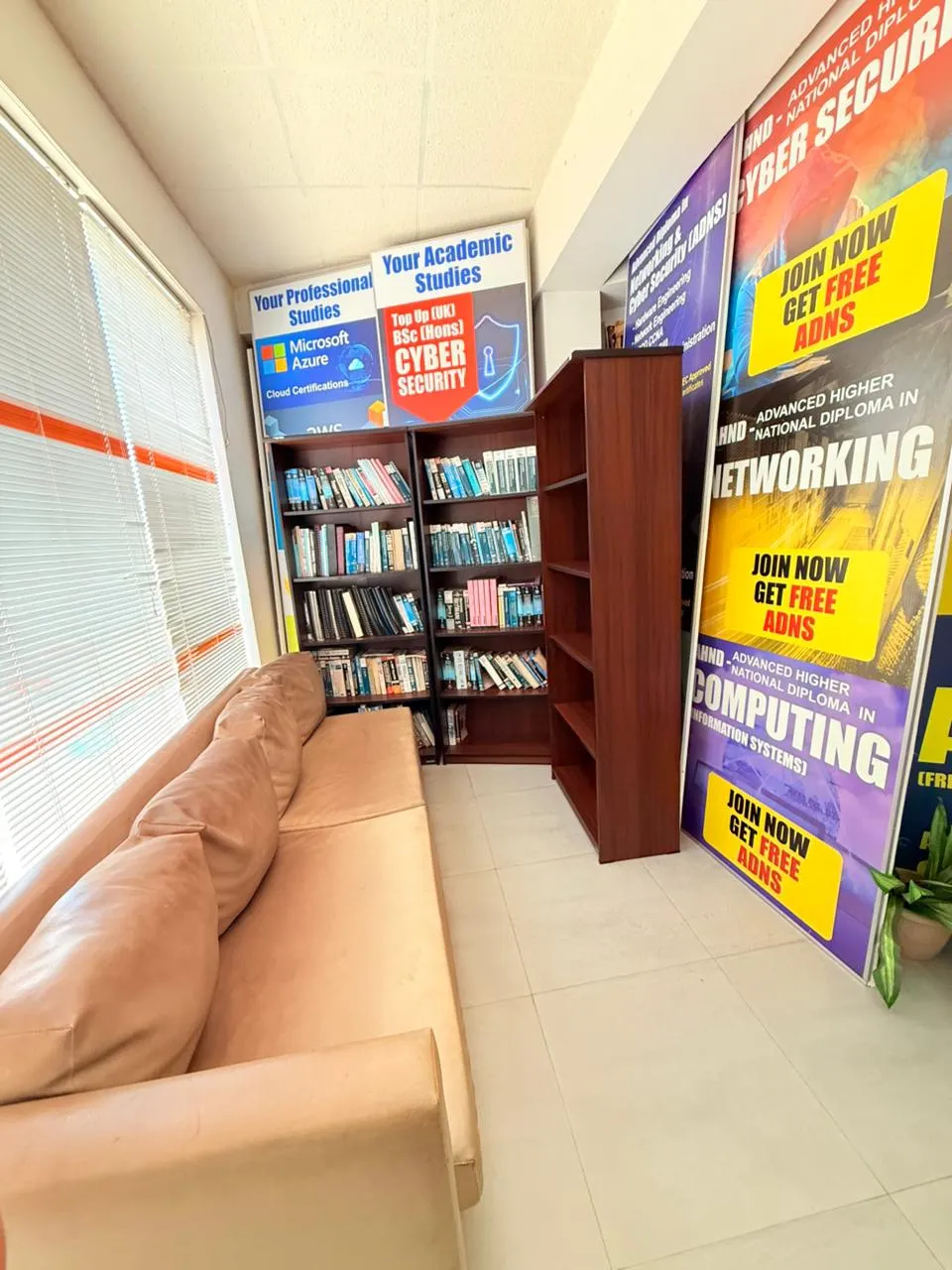 Colombo Campus Libary